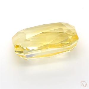 712-carat-yellow-natural-sapphire-3
