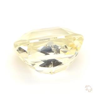 562-carat-yellow-natural-sapphire-3
