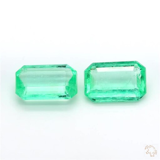 7.84 Carat Green Natural Emerald Preview