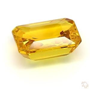 404-carat-yellow-natural-sapphire-3