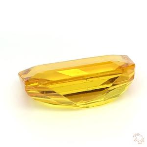 450-carat-yellow-natural-sapphire-3