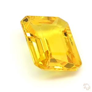 468-carat-yellow-natural-sapphire-4