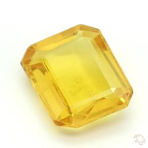 500-carat-yellow-natural-sapphire-2