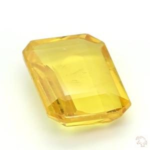 500-carat-yellow-natural-sapphire-4