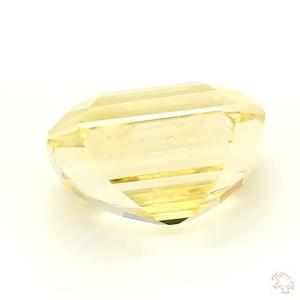 647-carat-yellow-natural-sapphire-3