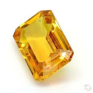 530-carat-yellow-natural-sapphire-2