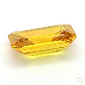 530-carat-yellow-natural-sapphire-3