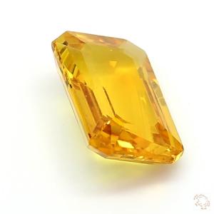 530-carat-yellow-natural-sapphire-4