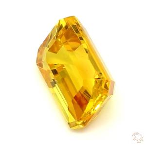 427-carat-yellow-natural-sapphire-2