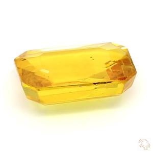 476-carat-yellow-natural-sapphire-3