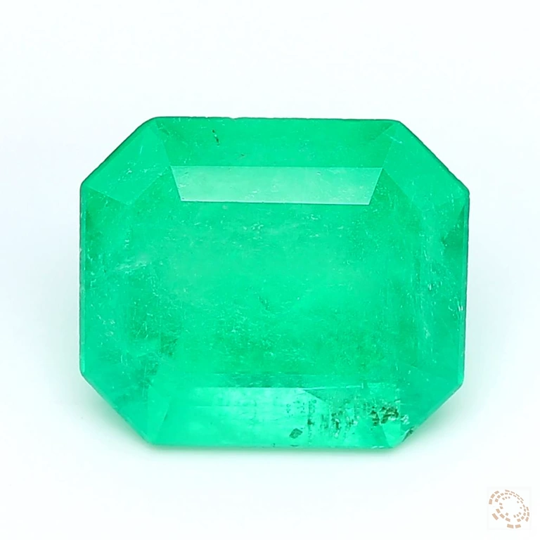 692-carat-green-natural-emerald-preview