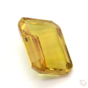 532-carat-yellow-natural-sapphire-4
