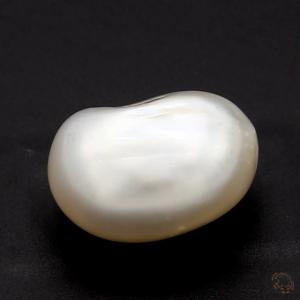 549-carat-white-natural-pearl-1