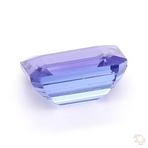 281-carat-blue-natural-tanzanite-3