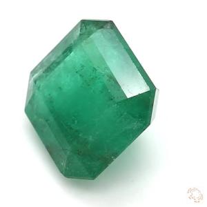 385-carat-green-natural-emerald-2