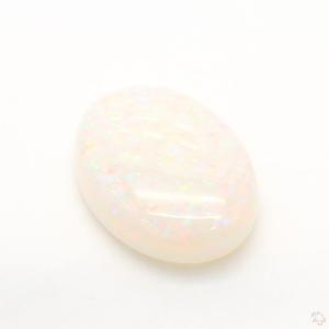 692-carat-white-natural-opal-2