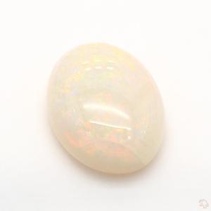 879-carat-white-natural-opal-2