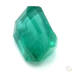 715-carat-green-natural-emerald-2