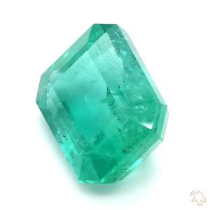 450-carat-green-natural-emerald-2