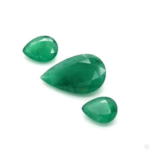 7.42 Carat Green Natural Emerald Preview