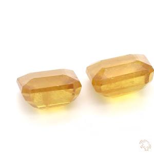 610-carat-yellow-natural-sapphire-3