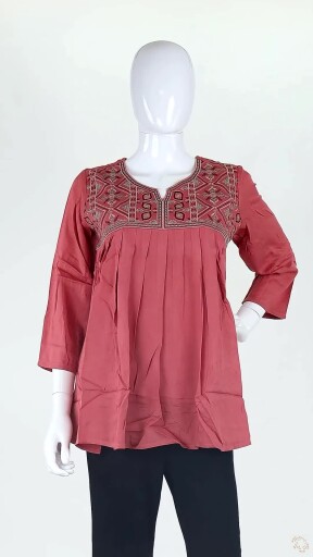 Peach Geometric Embroidered Short Kurti Tunic Thumbnail