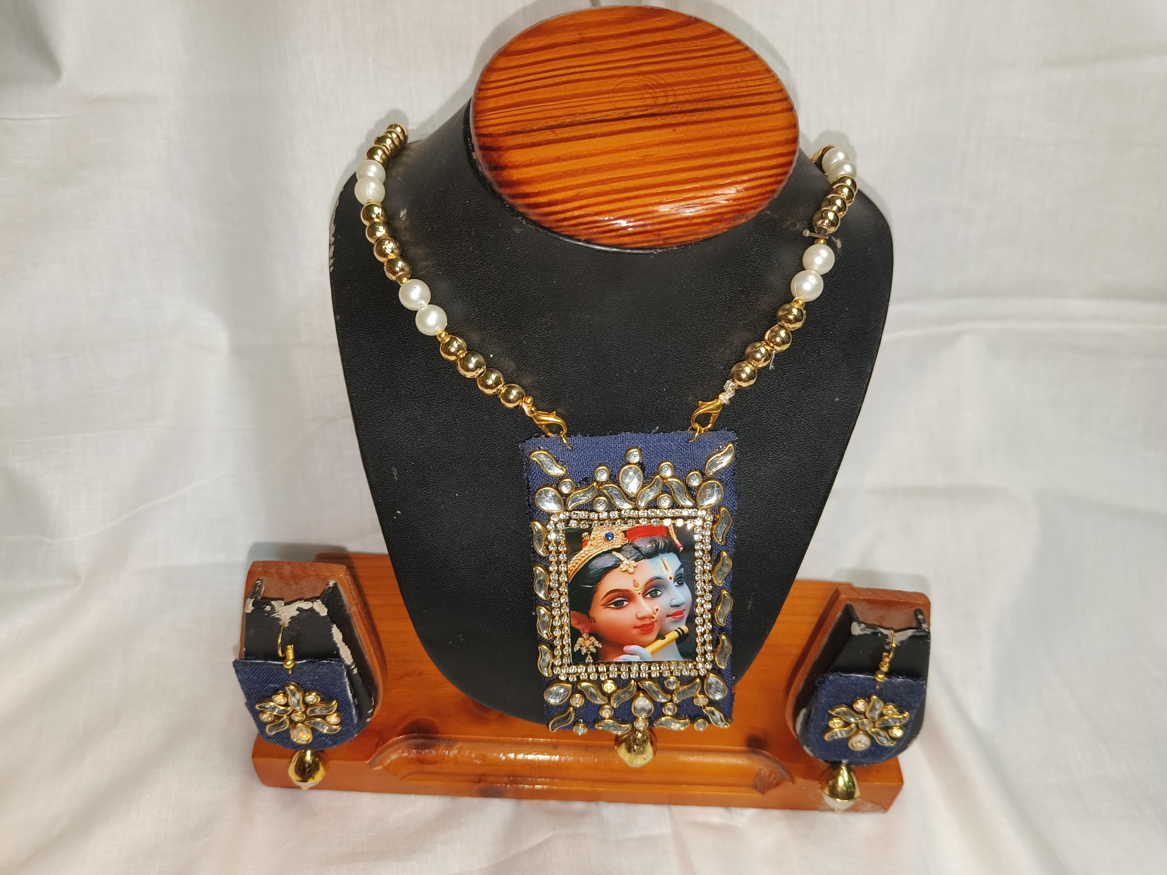 Handmade jewellery set