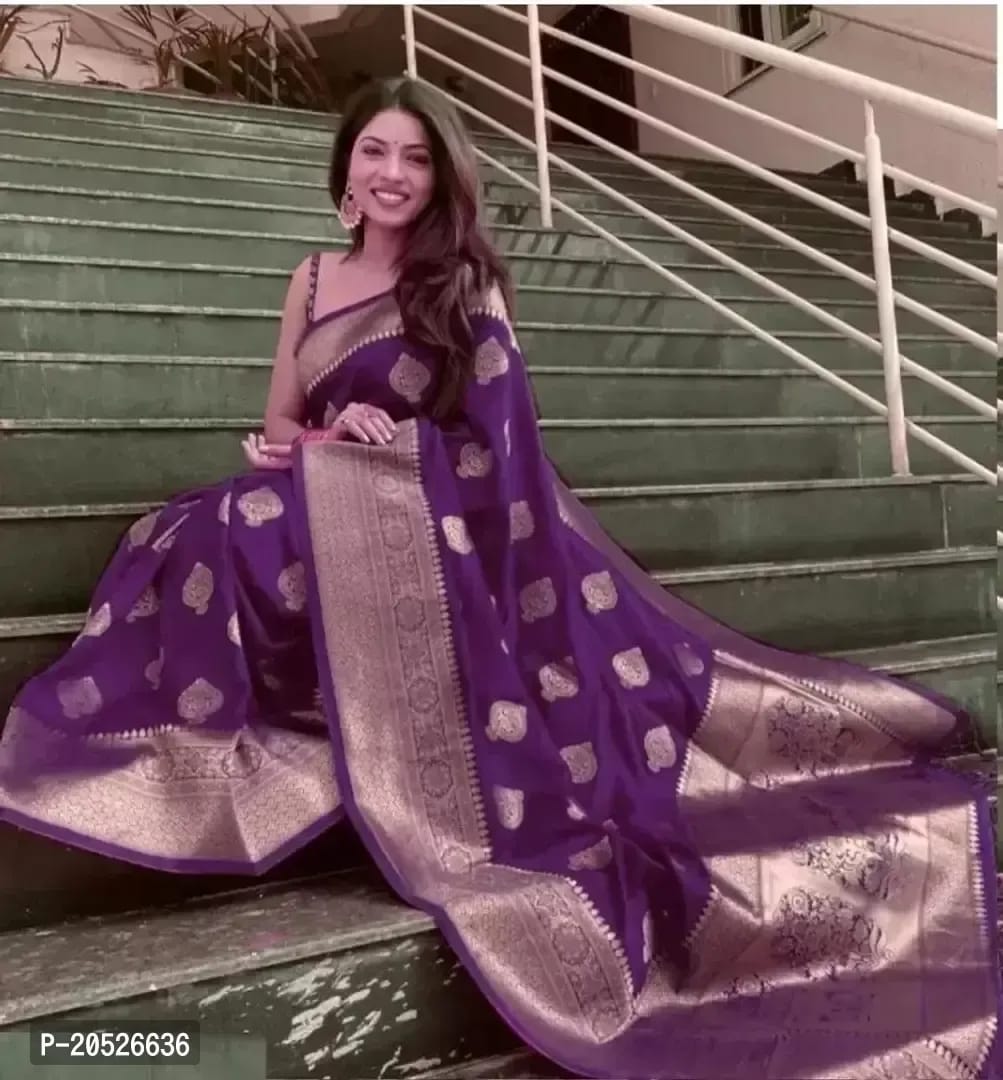 Stylish Silk Blend Zari Saree With Blouse Piece For Women