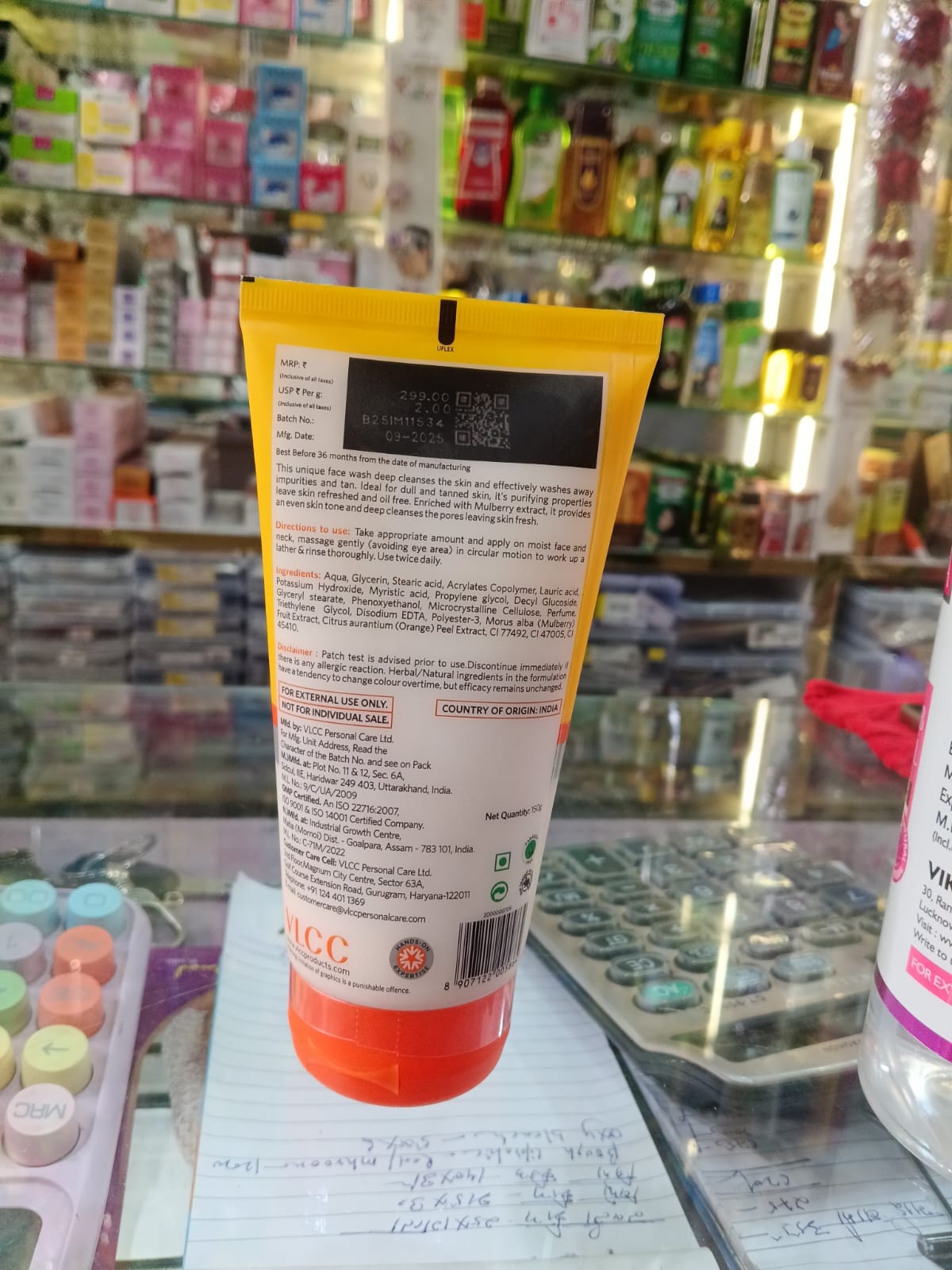 VLCC Anti-Tan Skin Lightening Face Wash 