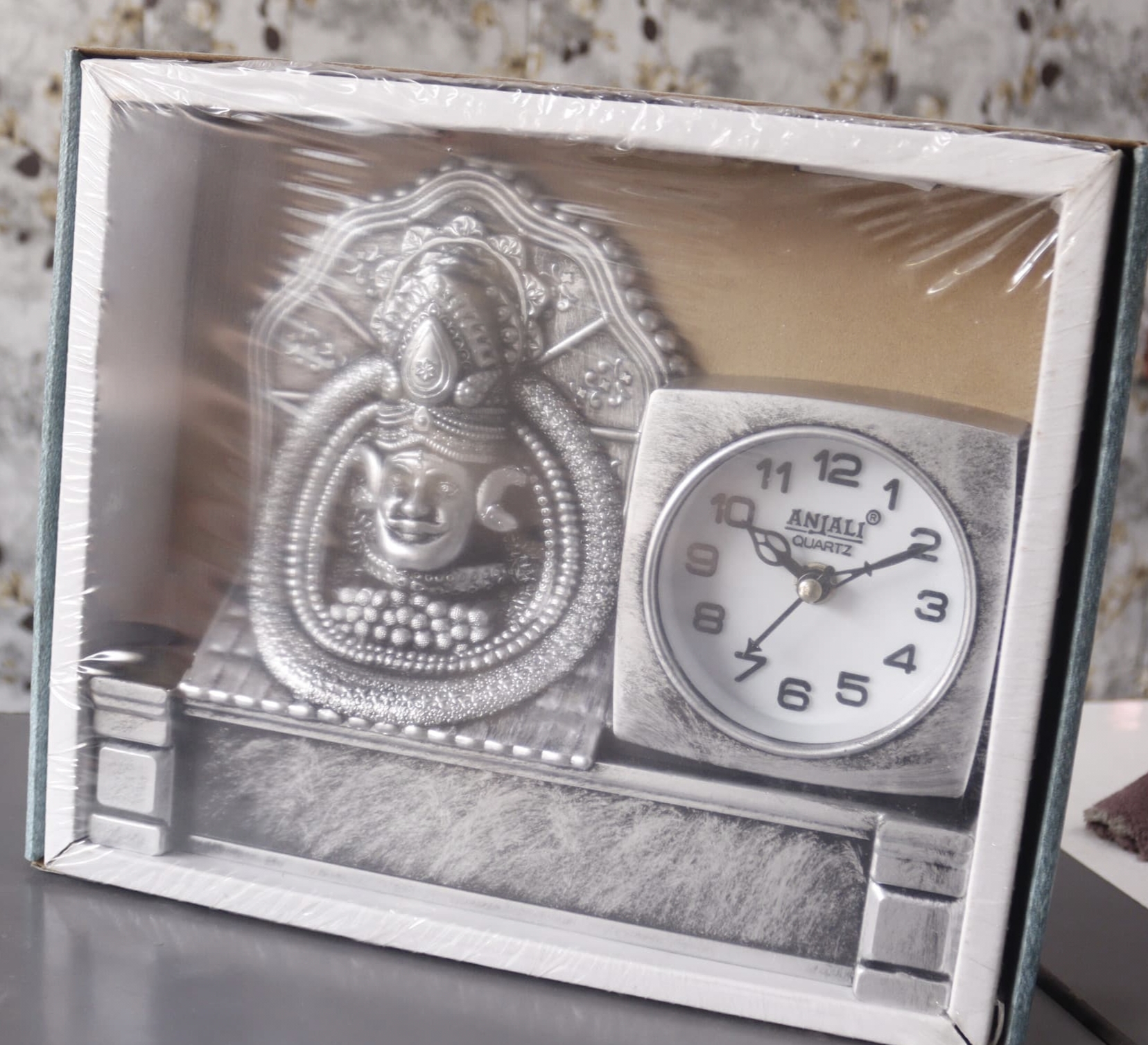 Wall Clock  Shree Khatu Shyam Ji for Car Dashboard and Home Decor Decoration for Positive Energy & Protection Divine Car Accessories (Khatu Shyam Antique 3.93 Inch)