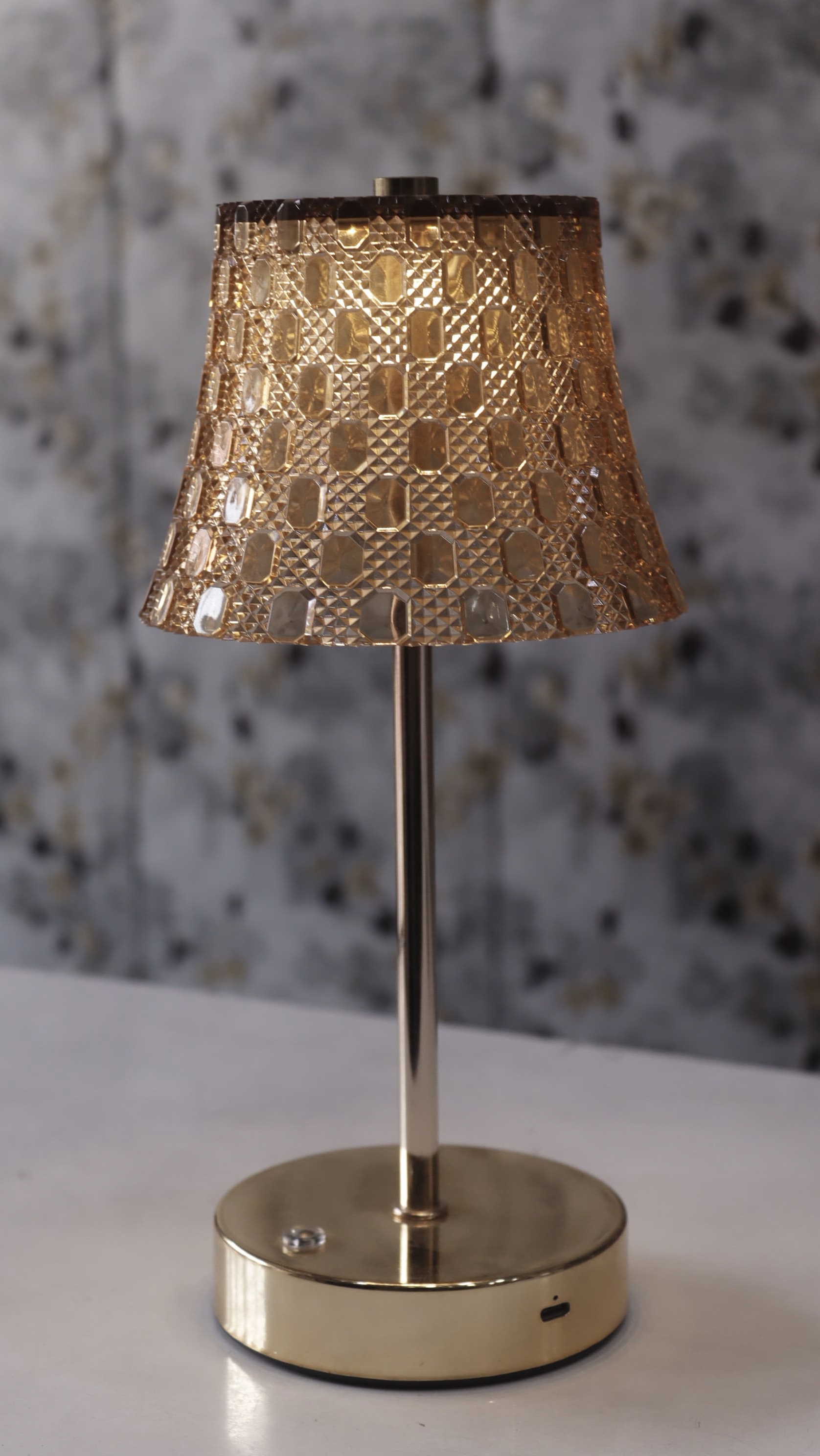 One Fire Wireless Table Lamp, 3 Colours, LED Table Lamp, Battery, 10-Way Dimmable, Vintage, Touch Lamp