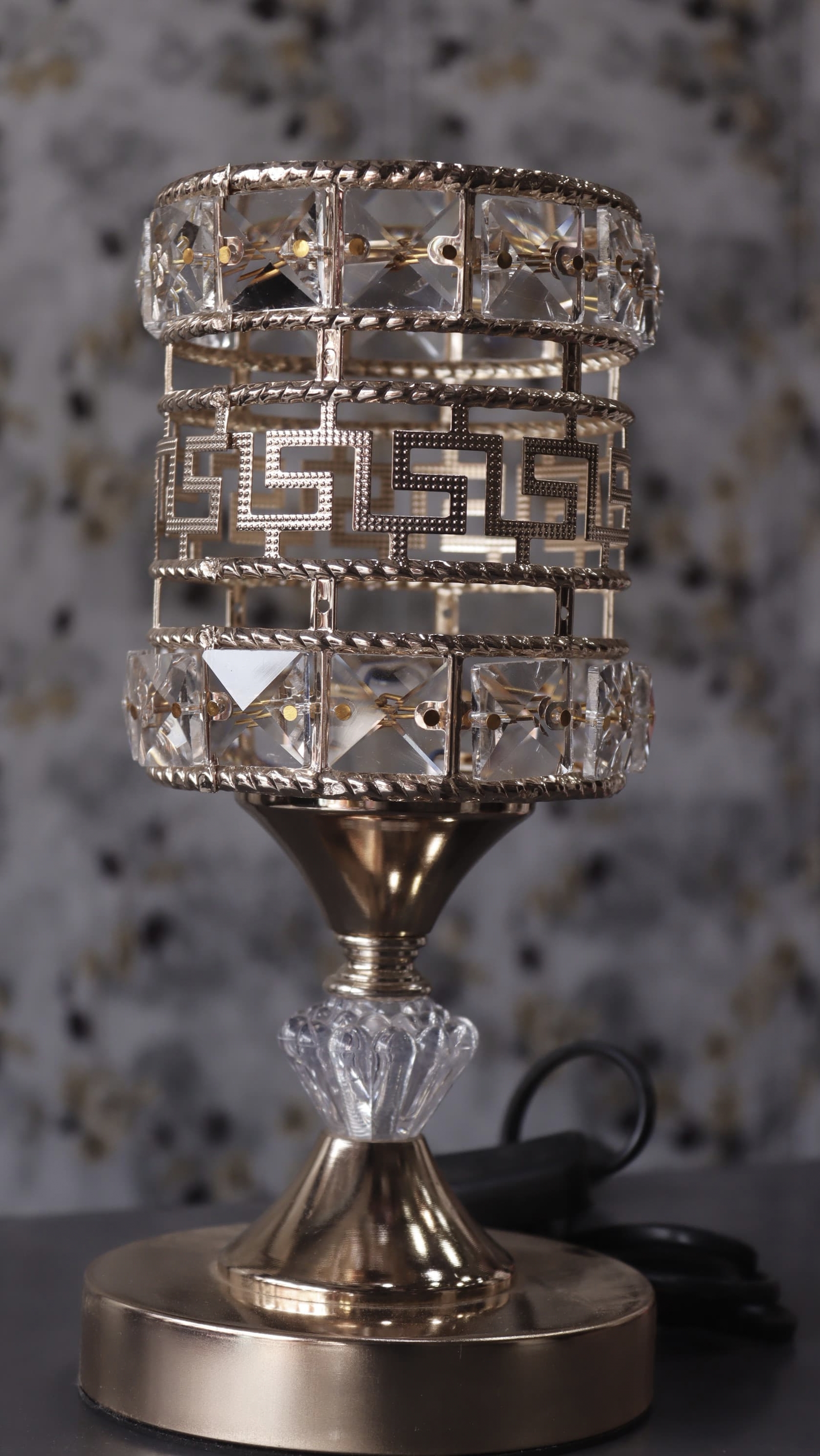 Crystal table lamp