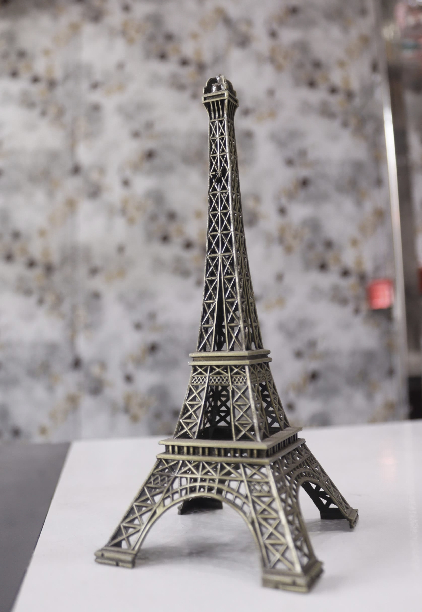 Petals & pines Eiffel Tower Showpiece | Paris Miniature | Home Décor, Office Desk, Gift Item Decorative Showpiece  -  6 cm (Metal, Multicolor)