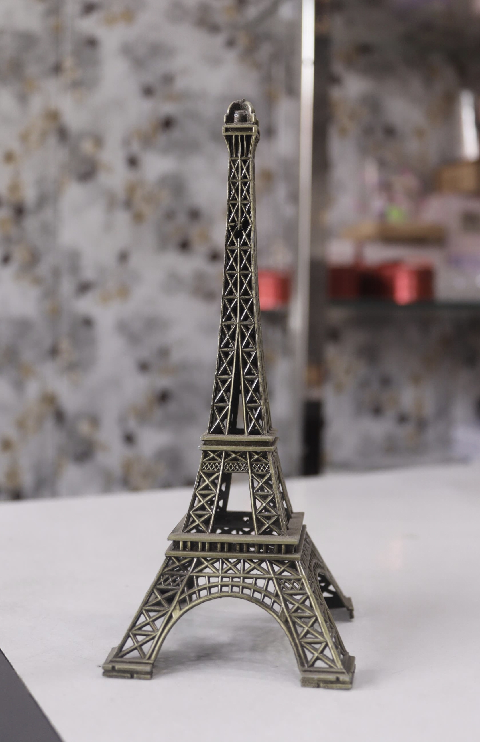 Petals & pines Eiffel Tower Showpiece | Paris Miniature | Home Décor, Office Desk, Gift Item Decorative Showpiece  -  6 cm (Metal, Multicolor)