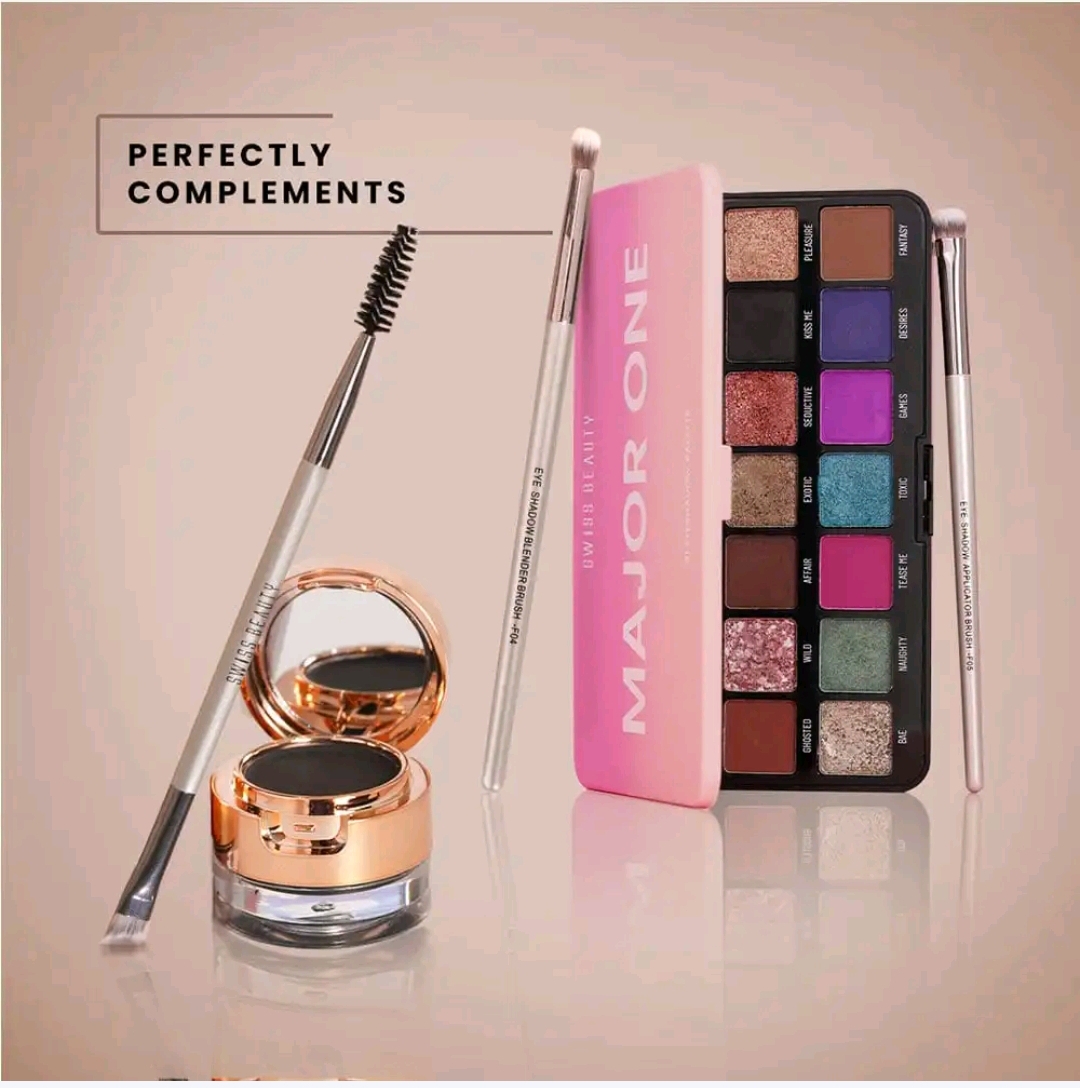 Swiss beauty professional face & eye makeup set