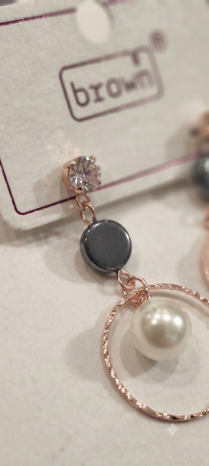 Rose Gold Pearl & Black Disc Dangle