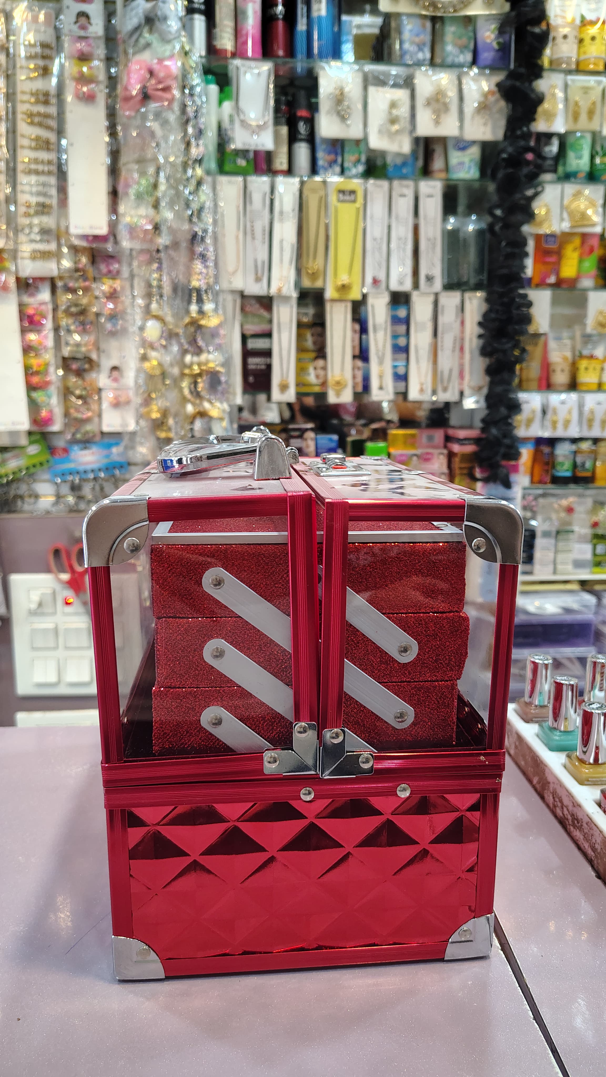 Adson Professional Beauty Makeup Cosmetic Vanity Case with Unbreakable Glass (Daimond Cut Cherry Colour)