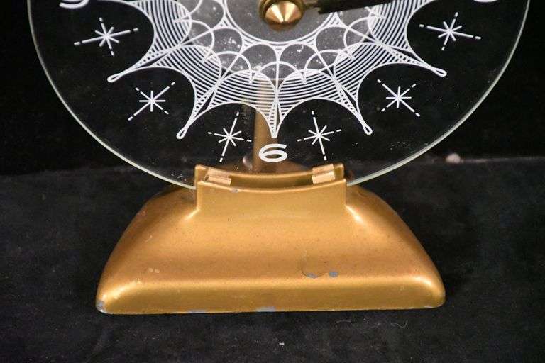 Bigsmall Analog Clock Hologram Lamp Table Lamp (21 cm, Warm White)