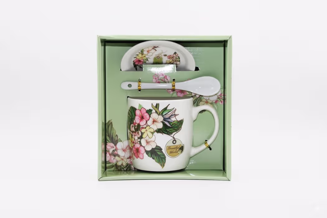 Ceramic Mug Gift Set with Lid & Spoon | 350 ml Coffee/Tea Cup| Premium Ceramic Gift Box Set for Birthday, Anniversary, Office & Home Use (Green),(Lavender),(Red) (Greencup)