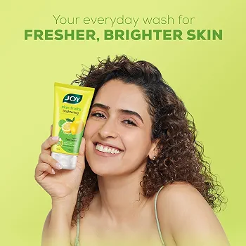 Joy Skin Fruits Lemon Brightening Face Wash 200ml | with Vitamin C for Glowing Skin | Reduces Dark Spots, Removes Excess Oil & Dirt | For Normal to Oily Skin