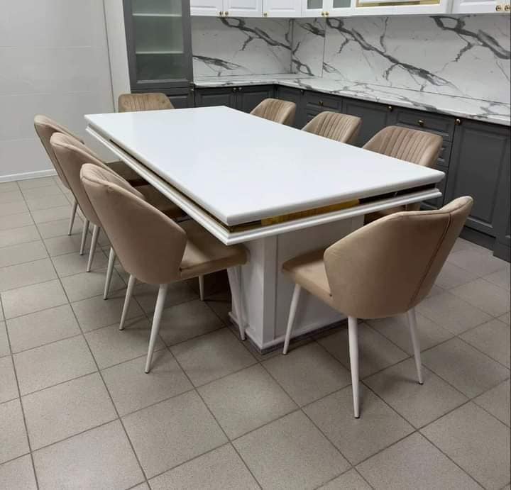 Enjoy a perfectly laid back Dining Room Design Experience