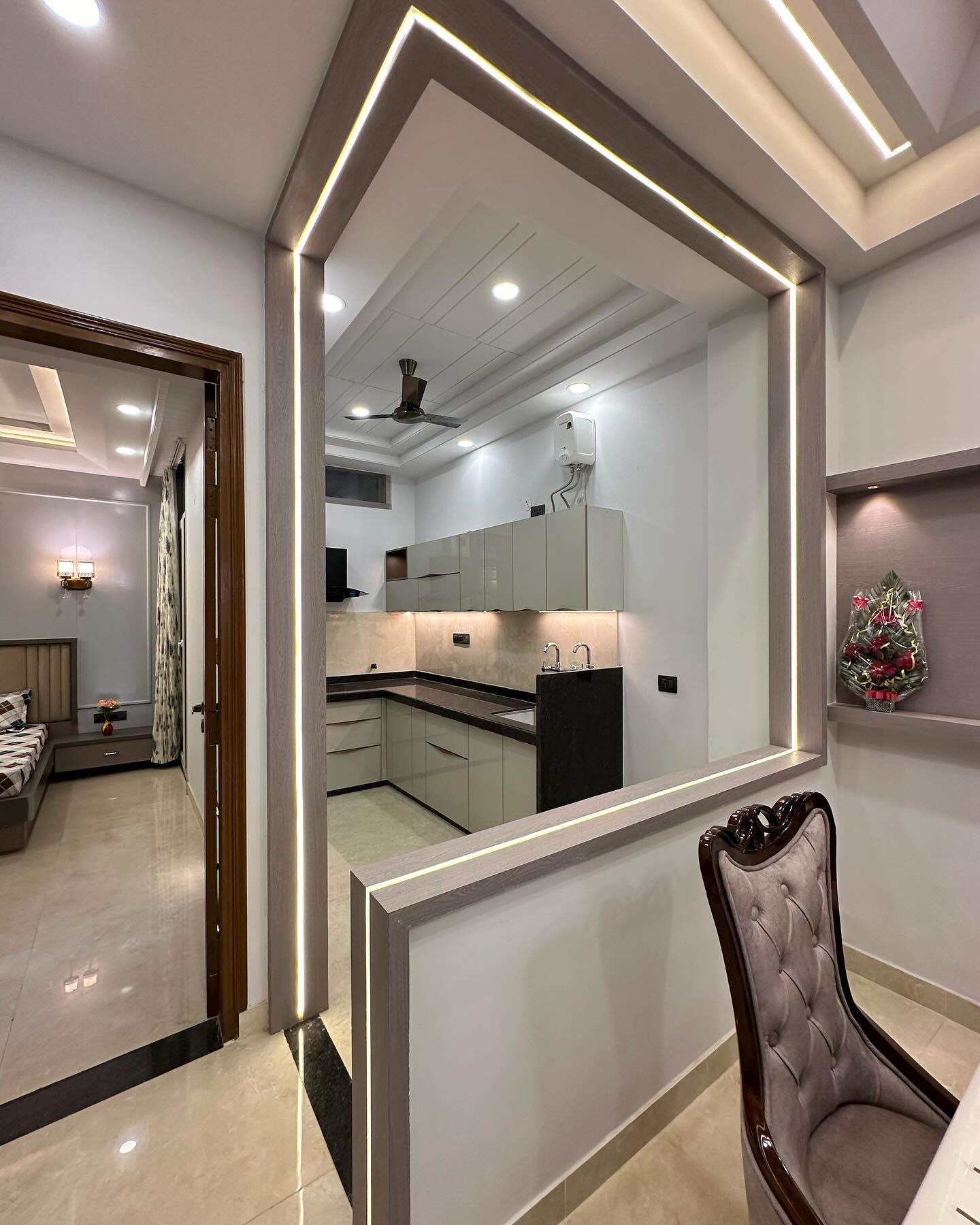 Light And Classy Kitchen Design In Bangalore That Saves Space Unique Kitchen Designs Bangalore 19