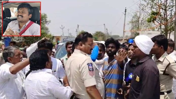 Bairi Naresh | బైరి నరేష్ను అడ్డుకున్న పోలీసులు Bairi Naresh | బైరి నరేష్ను అడ్డుకున్న పోలీసులు