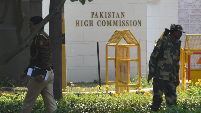 Pakistan diplomat's espionage | పాక్ దౌత్యాధికారి గూఢ‌చర్యం.. బ‌హిష్క‌రించిన భార‌త్‌