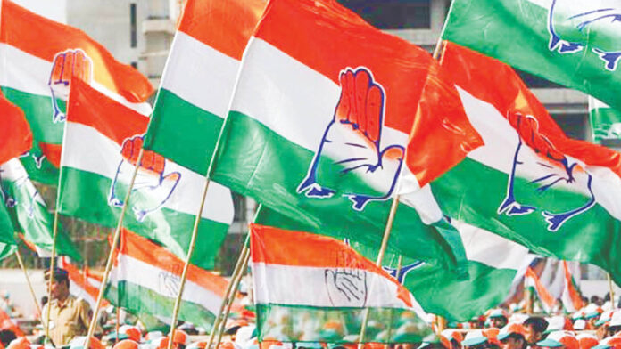 Jubilee Hills Congress | మంత్రుల ఎదుటే కోడిగుడ్లు, టొమాటోలతో కొట్టుకున్న కాంగ్రెస్ నాయకులు