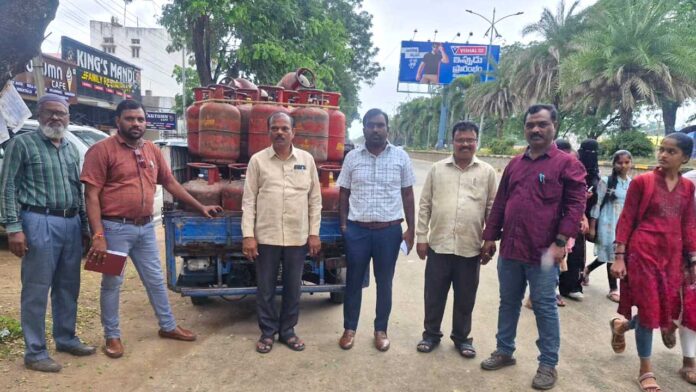 Gas cylinders