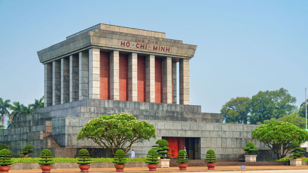 Vietnam Discovery Tour: Hanoi, Ninh Binh, Ha Long Bay, Da Nang & Ho Chi Minh – 8N / 9D