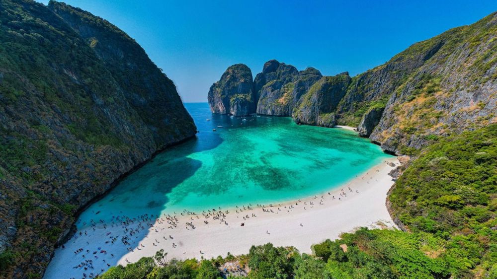 Bangkok, Chiang Mai & Phuket