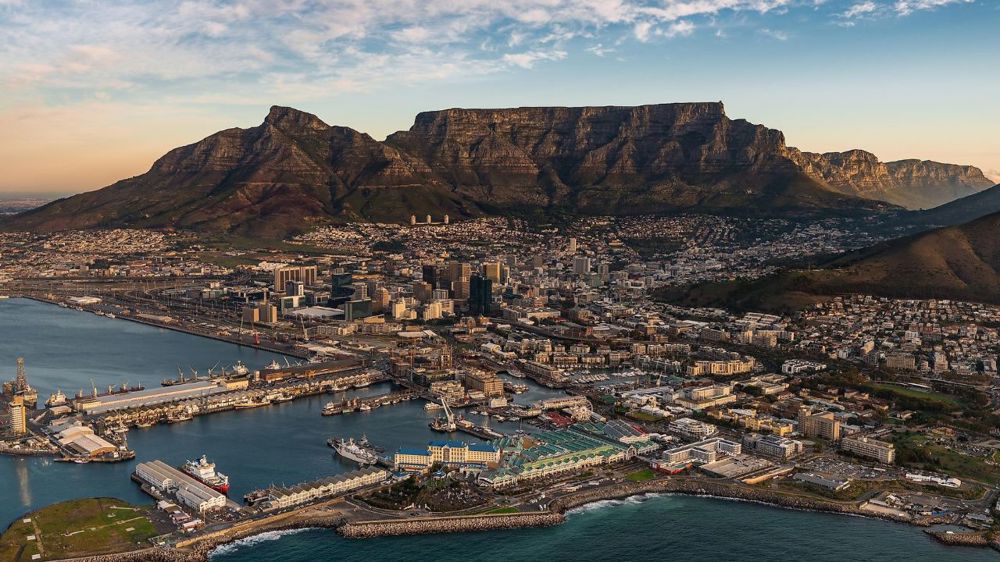South Africa Explorer Tour Package – Cape Town, Sun City & Johannesburg