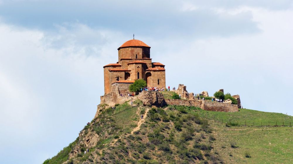 Amazing Tbilisi & Kazbegi